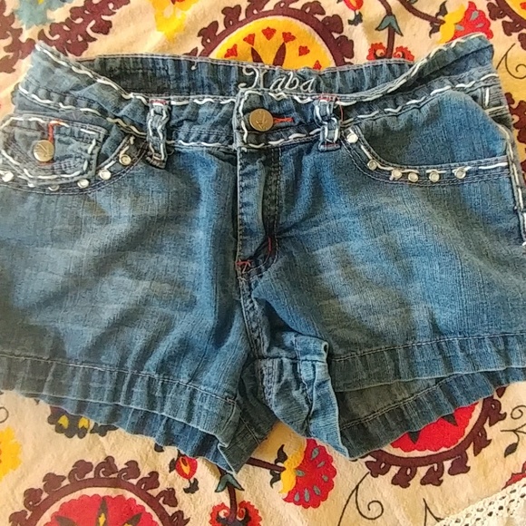 Kaba shorts - Picture 2 of 3